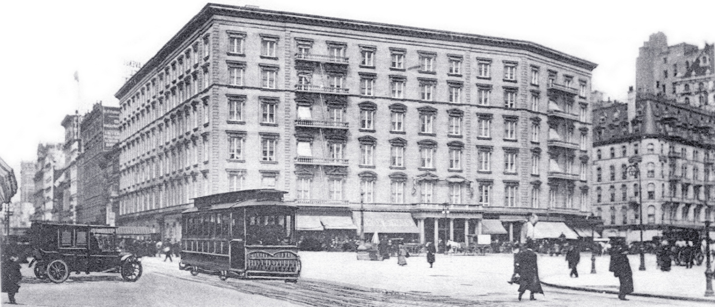 Fifth Avenue Hotel and 23rd Street - 1905