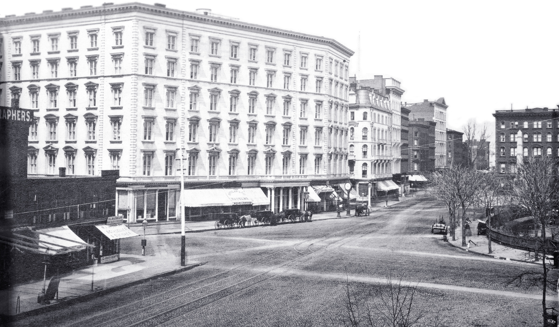 Hotels on Broadway