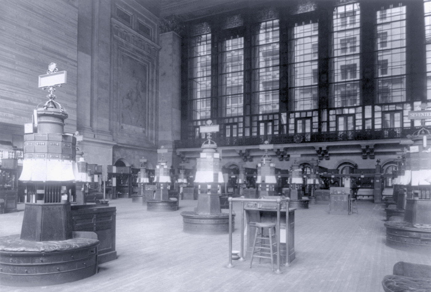 Old NYSE Trading Floor - 1922