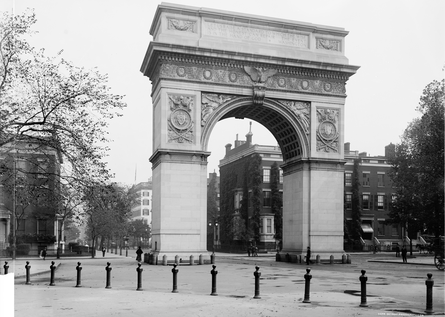 Memorial Arch