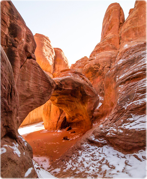 Sand Dune Arch